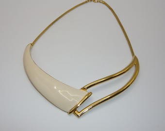 Vintage Monet Creme Emaille & Gold Ton Bib Halskette | Retro Statement Schmuck