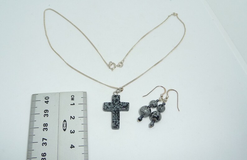 Vintage Polished Scottish Glasgow Granite Agate Cross with Silver Chain /& Dangle Drop Earrings