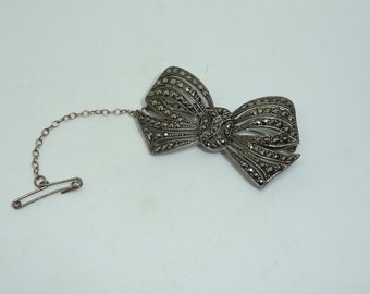 Vintage Marcasite Sterling Silver Bow Brooch with Safety Chain