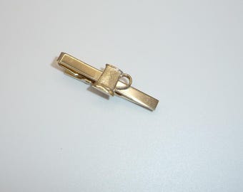 Mid Century Vintage Signed Stratton Gold Gilt Tie Clip - Beer Tankard Motif