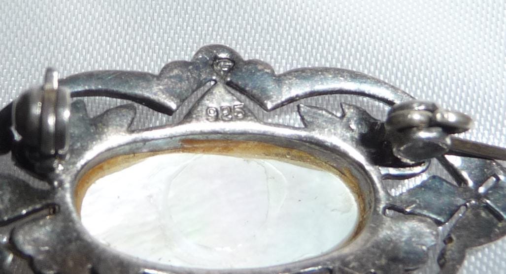 Petite Broche Argent Massif & Nacre - Style Victorian Antique