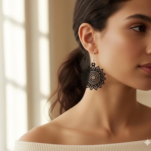 FSL Mandala Ohrring Halskette Stickmuster - freistehende Spitze Schmuck Muster - Boho Mandala Anhänger - Instant Download