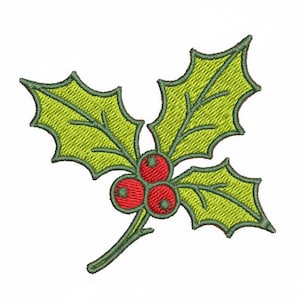 Puede incluir: Diseño bordado de una rama de acebo con tres bayas rojas y hojas verdes. Las hojas tienen una apariencia detallada y texturizada, y las bayas son redondas y vibrantes. Ideal para manualidades navideñas.