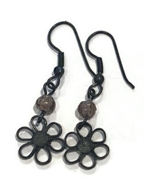 Vintage Flower Drop Earrings | New and Unused | D… - image 2