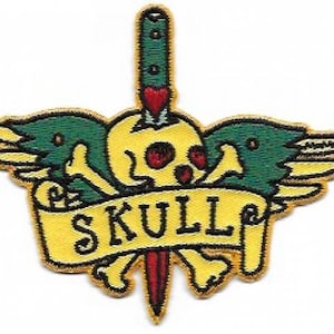 Broderad lapp med skalle och dolk / strykapplikation, konstverk av Martin Emond, tatueringsflash i vintagestil