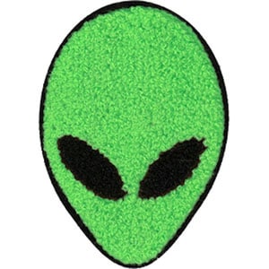 Puede incluir: Parche bordado con la cabeza de un extraterrestre verde con ojos negros.