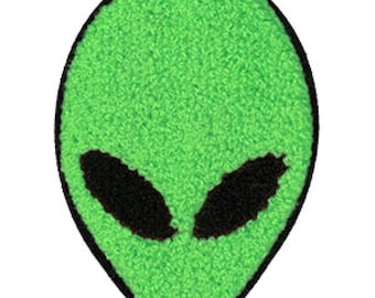 Green Chenille Alien Head Embroidered Patch / Iron On Appliqué, Outer Space, Martian, Kitsch, Retro, Roswell, Area 51