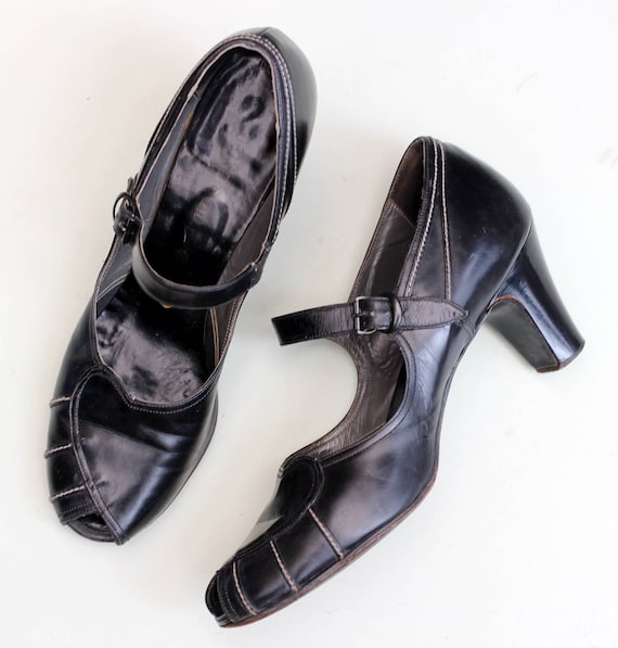 1940s mary jane shoes