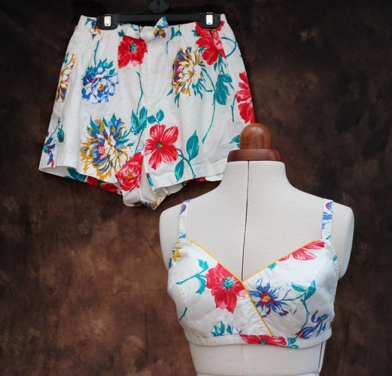 Vintage 1960s 60s White Floral 2 Piece Bikini Sun