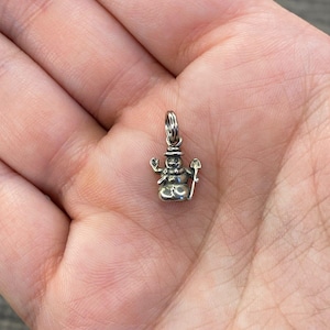 Vintage 925 Sterling Silver Snowman Frosty Tiny Pendant Bracelet Charm