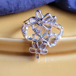 Sterling Silver Flower Ring