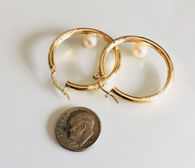 Solid 14k with Freshwater Pearls Hoop Earrings Vintage 1980s