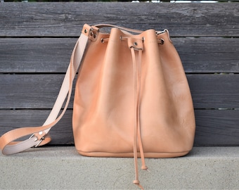 sac en cuir, sac en cuir pour femmes, sac à bandoulière, sac seau en cuir, crossbody en cuir pour femmes, sac en cuir fait à la main, sac à main seau, sac shopper