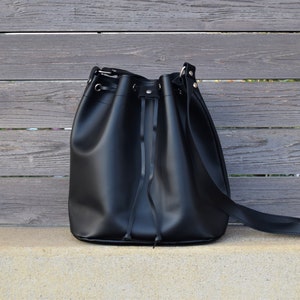 Bucket Bag, leather bag, Black Leather Handbag, Black leather bag, Shoulder bag, Women Bag with strap, Black Crossbody bag, Womens bag,