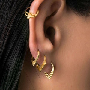 Cartilage Jewelry, Ear Piercing, Cartilage Earring, Tragus Earring, Piercing Jewelry, Helix Earring, Tragus Cartilage, Set of 3/4/5