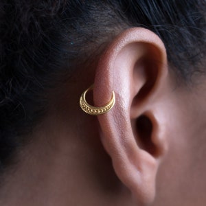 14k Solid Gold Helix Piercing For Men or Women, Helix Handmade Indian Style Hoop Earring, Daith / Tragus / Cartilage Jewelry, Hoop Piercing