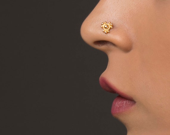 Amazon.com: Sasylvia 18 Pcs Dangle Nose Rings l Shaped Dangling Nose Stud  20g Cute Stainless Steel Nose Ring Hoop Indian Nose Piercing Jewelry with  Charm for Women (Gold) : Clothing, Shoes &