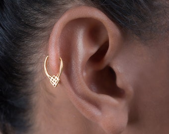 Gold Boho Ear Piercing, Unique Helix Piercing, Hoop Earrings Jewelry, Cartilage Earring, Daith Earring, Rook Piercing, Everyday Jewelry