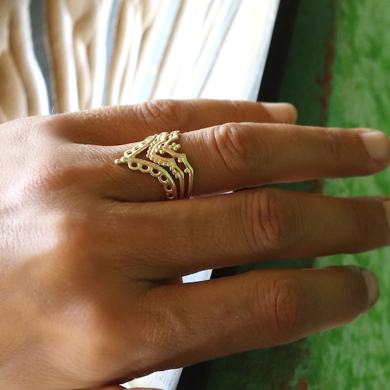 14K Gold Belt Ring | Mimosa Handcrafted 14K Yellow Gold / 7