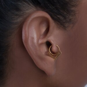 Daith Earring, Daith Piercing, Cartilage Earring, Tragus Jewelry, Helix Hoop, Rook Piercing, Indain Jewelry, 14K Solid Gold, Geometric, 18g image 3