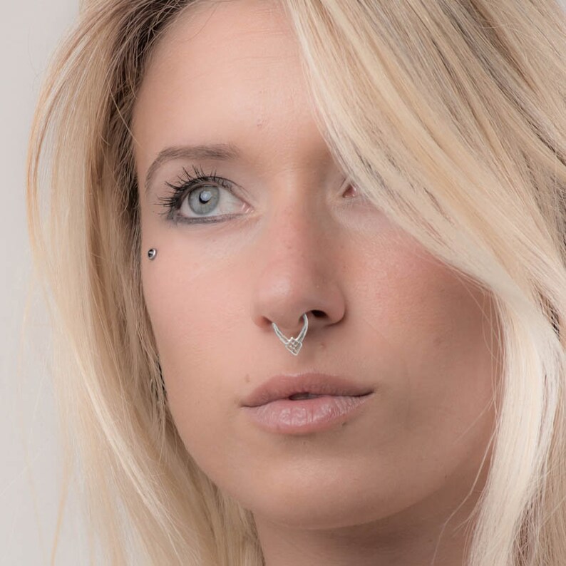 18g Silver Helix Daith Earring Piercing Helix Cartilage Earring Geometric Piercing Rook Piercing Helix Earring Helix Earring Hoop