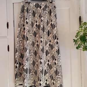 Size 18/20 Women - Annora Skirt - Modest Black and Cream Stretch Knit Maxi Skirt