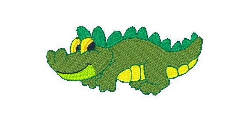 Puede incluir: Un cocodrilo verde de dibujos animados con ojos amarillos y vientre amarillo. El cocodrilo sonr&iacute;e y tiene una espalda verde con p&uacute;as.