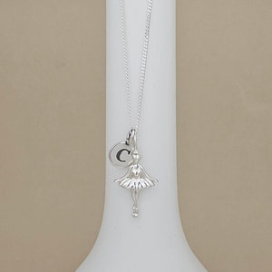 Collar personalizado con dije de bailarina en plata de ley para niños