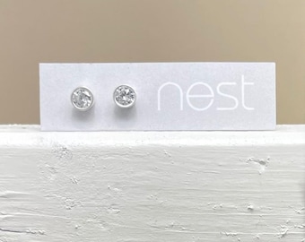 Round Stone Stud Earrings