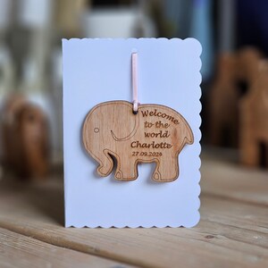 Neues Baby personalisierte hängende Elefant-Dekorationskarte - neue Babykarten, neue Babygeschenke, Babypartykarten, Andenkenkarten, Geschenke für Babys