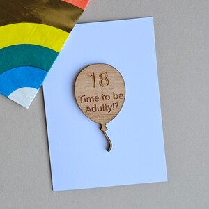18 C'est l'âge d'être adulte ! ? Jeton et carte pour 18e anniversaire - Cartes faites main, cadeaux souvenirs, cartes d'anniversaire, cartes sentiments