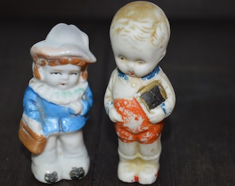 Boy and girl figurines / mid-century / made in Japan / girl / 2.5" / boy / 3" / ceramic / ceramic figurines / school / collectible figurines