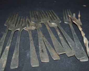 Flattened forks / 13 / knives / 7 / various patterns / sizes / windchimes / engraving / crafts / utensils / silver