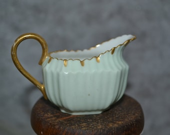 Miniatura / jasnozielony / dzbanek do śmietanki / złote wykończenie / przyjęcie herbaciane / 3" x 2" x 1,25" / zielony / złoty / mały dzbanek do śmietanki / zielony dzbanek do śmietanki / mini dzbanek do śmietanki