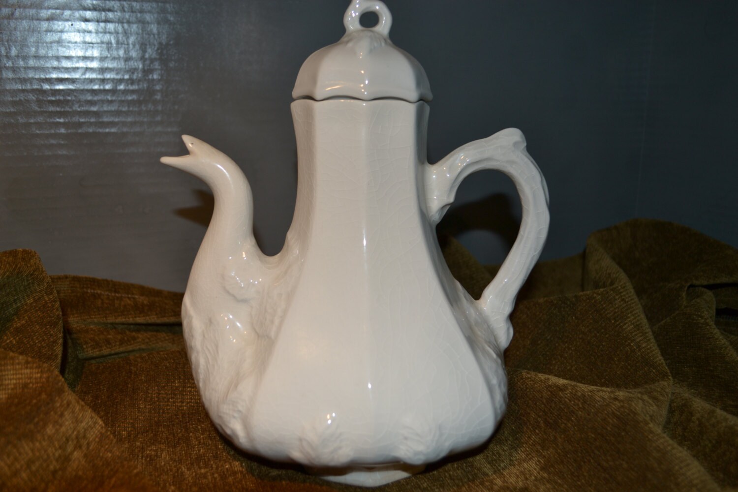 Red Cliff Ironstone / teapot / lid / Grape pattern / 1970s / Etsy