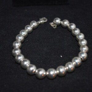 Silver bead bracelet / 7&quot; long / silver / bead / bracelet / jewelry / silver jewelry / 925 silver / silver bead / bead bracelet /  beads