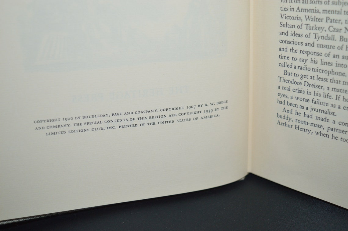 Sister Carrie / Theodore Dreiser / Dreiser / book / vintage book / 1930s / fiction / literature / books / Carrie /, foto 3 de 5