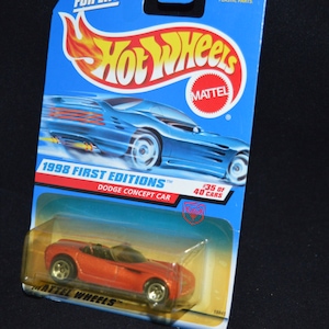 Vintage Hot Wheels cars / Hot Wheels / Mattel / original packaging / Dodge Concept car /  Panoz GTR-1 /  Dodge Viper RT/10 / red / white