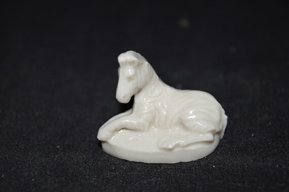 【希少】Wade Regicor ノベルティ White Horse Wade Figurines / Red Rose Tea / Collectible / England