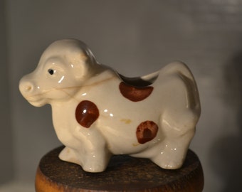 Cow / toothpick holder / brown / white / Japan / kitchen / toothpick / vintage cow / vintage / vintage toothpick holder / made in Japan