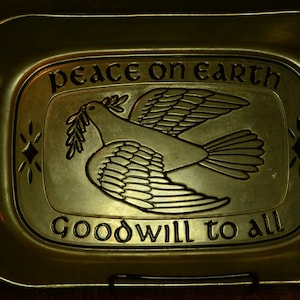 Wilton Aremetale / pewter / bread tray / Dove /Peace on earth, Goodwill to all / pewter bread tray / pewter / tray / peace / metal tray
