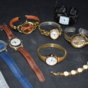 Women display picture 1