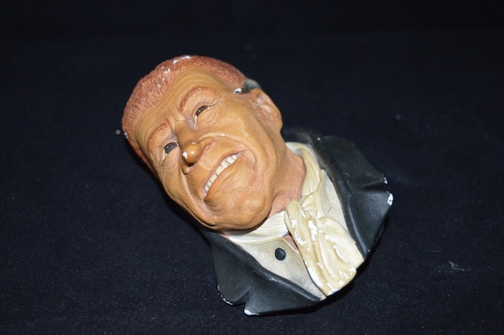 Charles Dickens / Fagin / Oliver Twist / chalkware / bust / Bossons  / England / fictional character / Dickens / sculpture / chalk ware