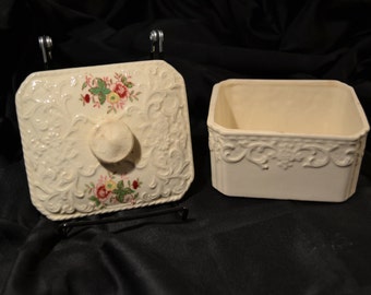 花柄の陶磁器 蓋付きボックス（小物入れ） il_340x270.741987315_pcg1.jpg