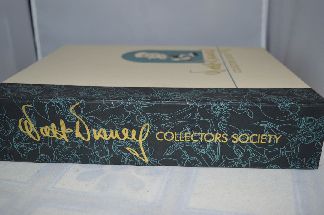 Walt Disney Collectors Society / Album / Disney Documents / Disney