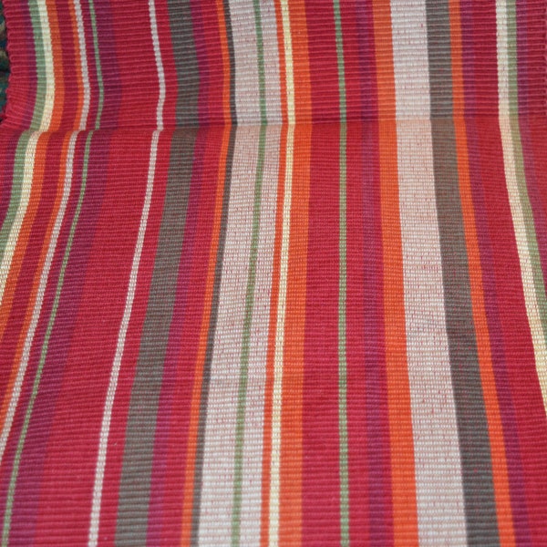 Red stripe tablerunner / 64" x 13" / red / stripe / tablerunner / bureau scarf / Good condition / table / dining / kitchen