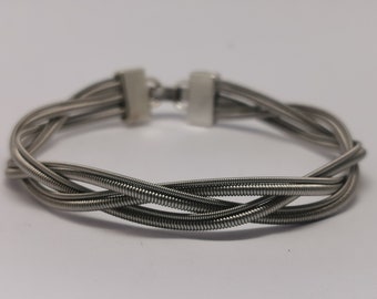 Ready Made Guitar String Bracelet Jewellery 18cm  Recycled Musician Gift  (RM153)