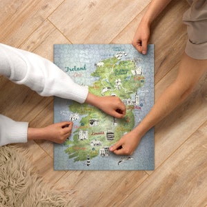 Ireland Jigsaw puzzle, illustrated map of Ireland, Irish road trip memory, game gift idea for the whole family, shipping to the US only, new