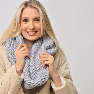Infinity Cowl Knitting Kit. Easy Knit kit to make a scarf. Herringbone Stitch. Fishermans Cowl. Easy knitting pattern by Wool Couture.