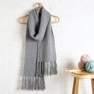Scarf Knitting Kit.  Beginners Knitting Kit.  Easy Scarf Knit Kit.  Winter Wrap Craft Kit.  Wool Couture.